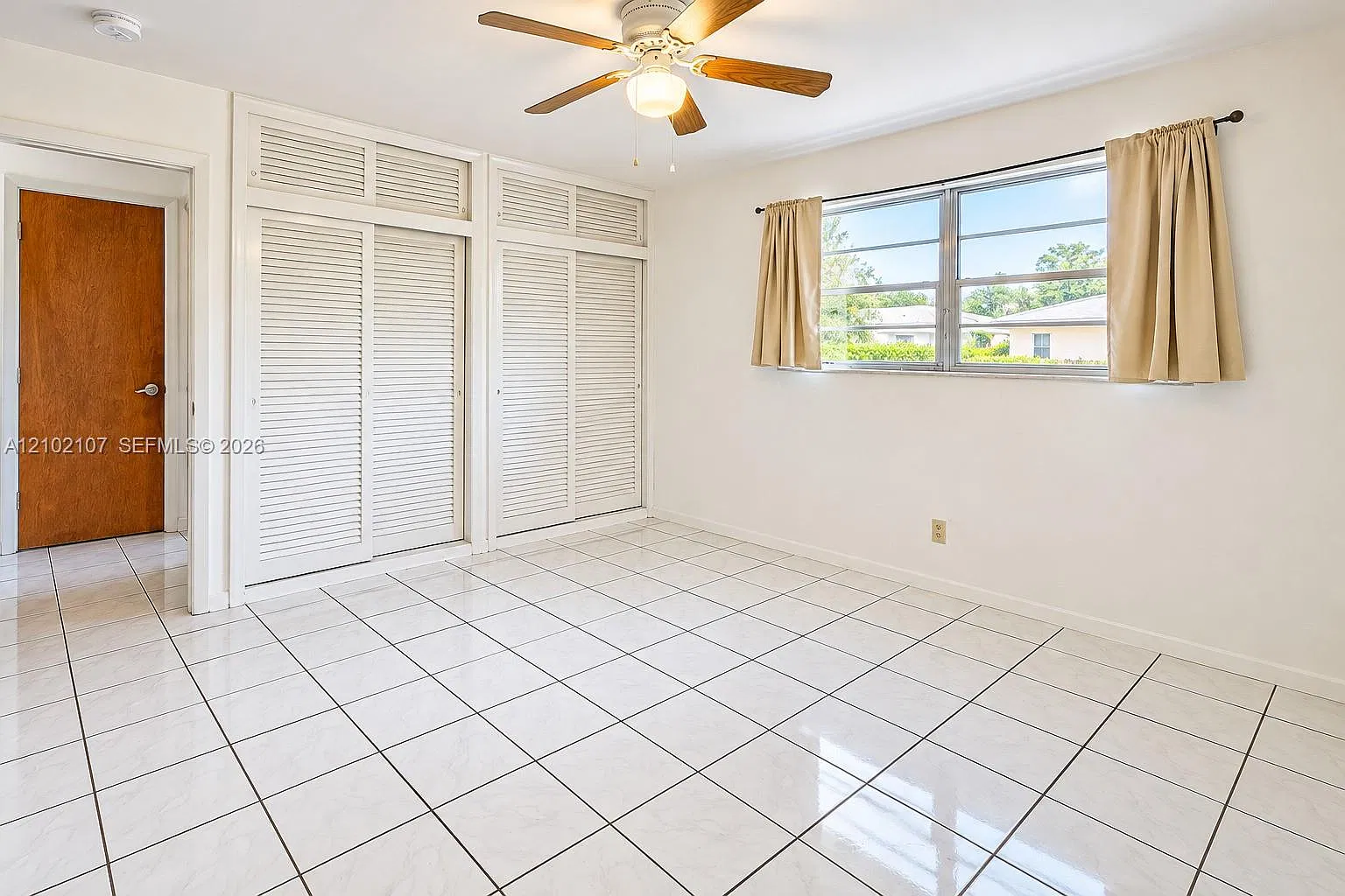 President Grant Apts Asso — Photo 3