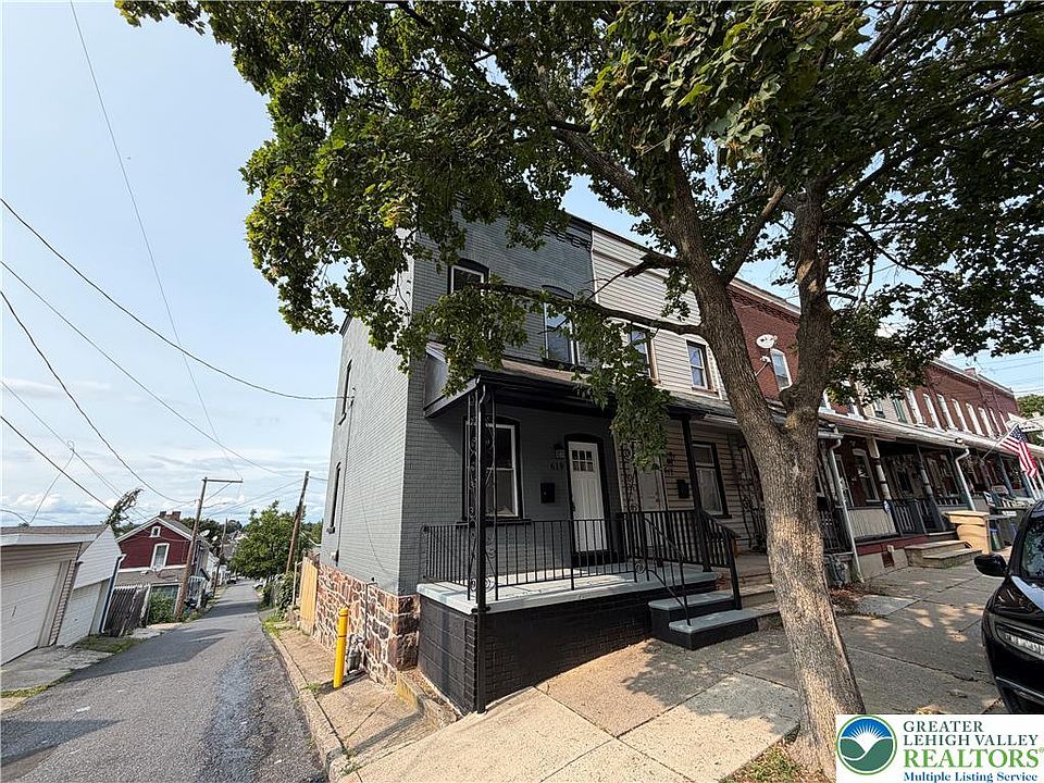 1st image of 619 Sioux St