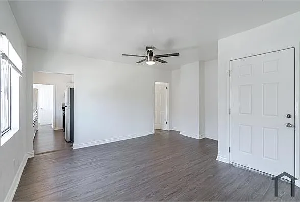 600 1/4 W 41st Dr — Photo 2