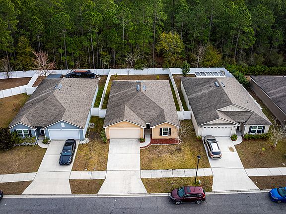 5th image of 1951 April Oaks Dr