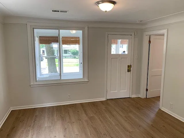 2188 Ridgemont Rd — Photo 4
