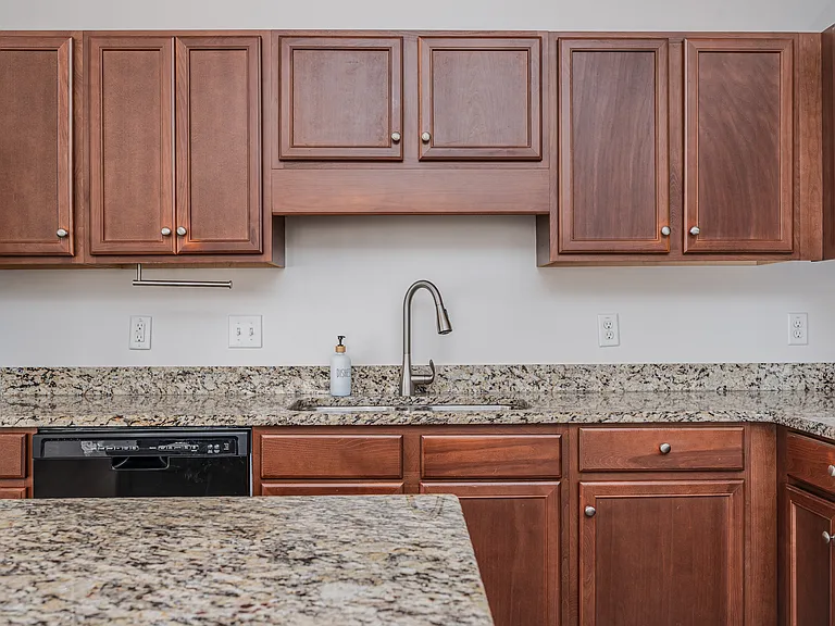 312 Hawks Bluff Dr — Photo 10