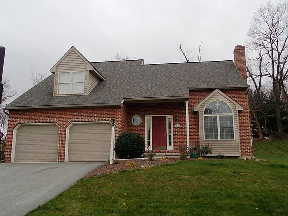 3rd image of 290 Hedgewick Ln