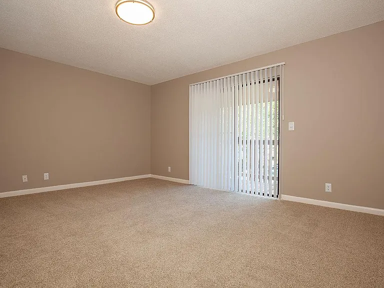 THE BRADFORD DELUXE TWO BEDROOM TWO BATH FLOOR PLAN