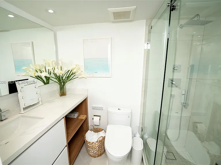 881 Ocean Dr #Townhouse 15 — Photo 9