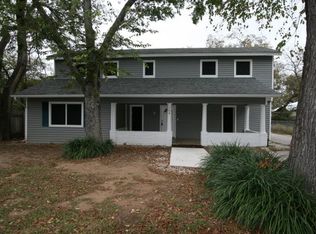 104 E Kerr St, Burnet, TX 78611