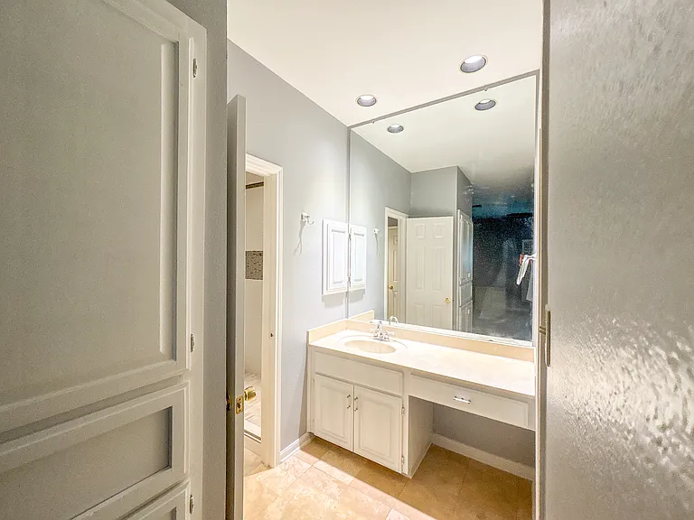 7 Chapel Hill Cir #7 — Photo 16
