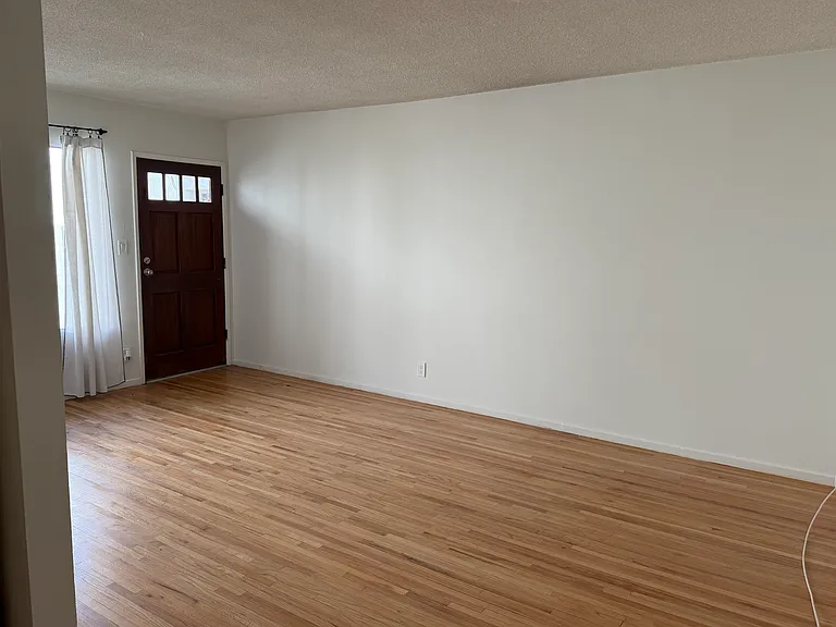 1543 Euclid St #B — Photo 3