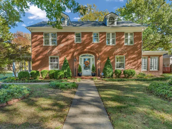 1610 SW Plass Ave, Topeka, KS 66604