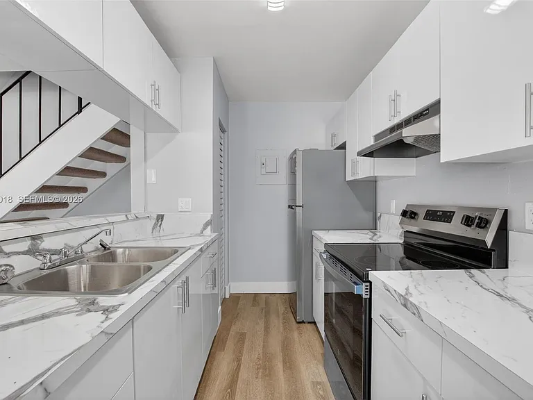 2109 Catherine Dr #4 — Photo 10