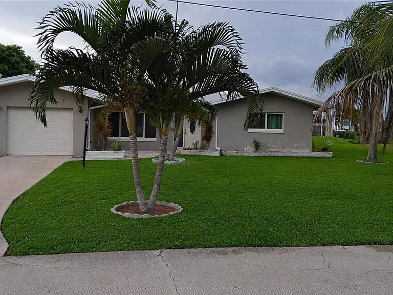 1749 Bikini Ct — Photo 1