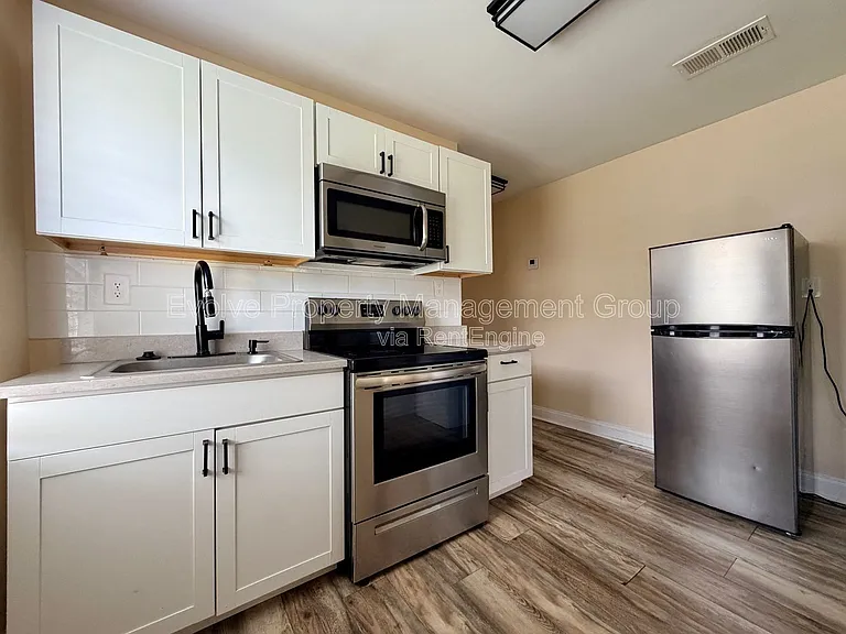 679 Harrell St — Photo 7