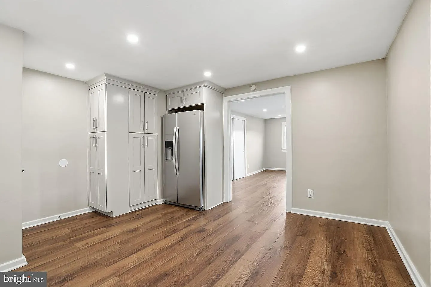 2 bed, 1300 sqft, $2,000 — Photo 4