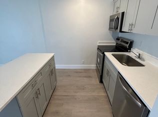 899 SW 3rd Ave APT 4, Boca Raton, FL 33432