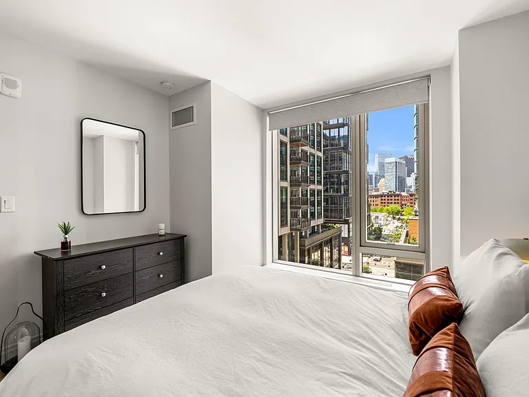 135 Seaport Blvd #705 — Photo 13