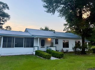 904 Mapoles St, Crestview, FL 32536