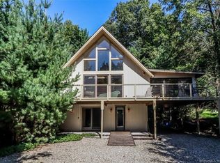 76 Valley Rd, Westport, CT 06880