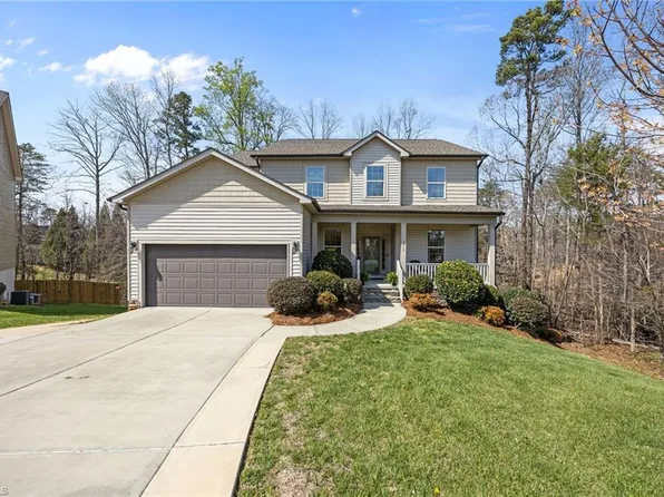 2016 Aramanche Dr, Burlington, NC 27215