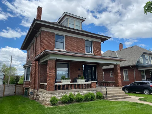 2704 Charlotte St, Kansas City, MO 64109