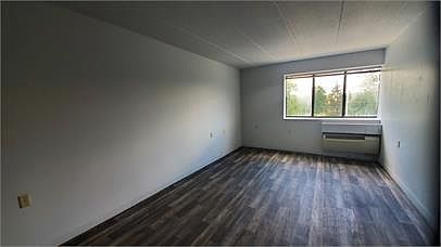 1st image of 318 E Main St #10701849