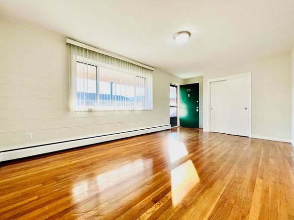 1710 Broad St APT 12