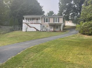 506 Buttermilk Spring Rd, Staunton, VA 24401