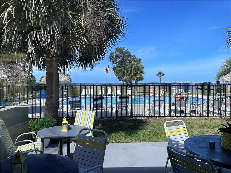 408 Windrush Bay Dr — Photo 42