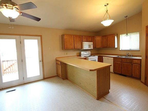 5th image of 4917 Coneflower Ave