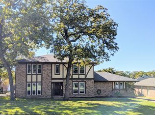 318 Inverness Dr, Trophy Club, TX 76262