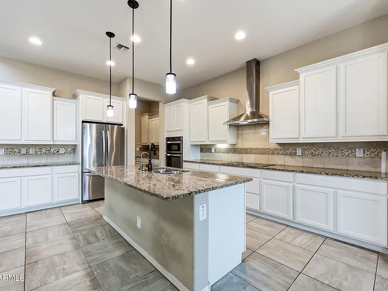1930 E Horseshoe Dr — Photo 17