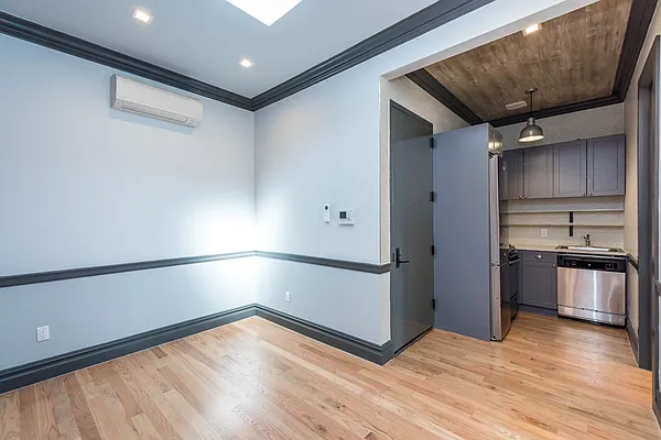 Rented by Nooklyn NYC LLC | media 48