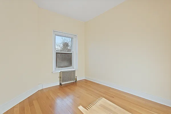 Rented by Compass | media 25
