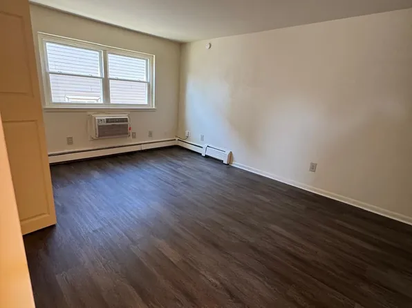 64 McKinley Ave, Bridgeport, CT