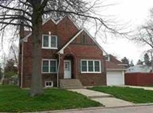 312 E 14th St, Sterling, IL 61081