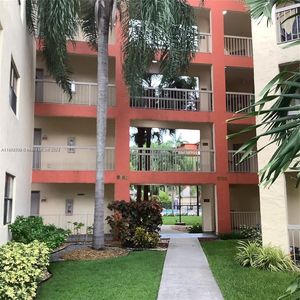 8160 Geneva Ct APT 304, Doral, FL, 33166