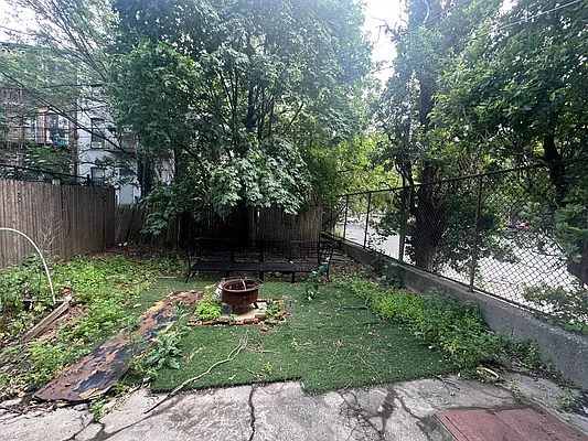 Rented by Yup Realty LLC | media 2