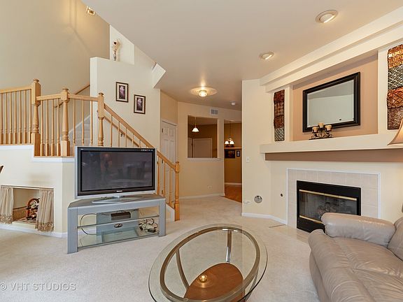 4th image of 85 Keeneland Ct