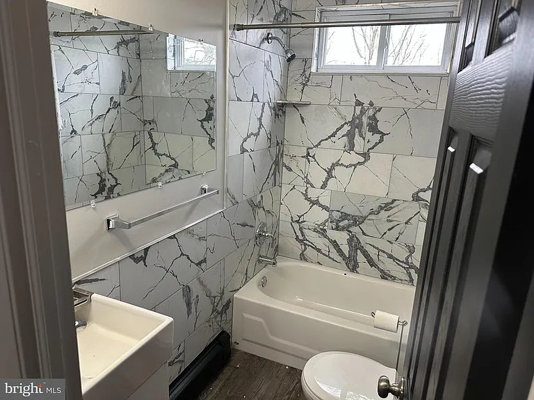 517 Morgan Ave #6 — Photo 11
