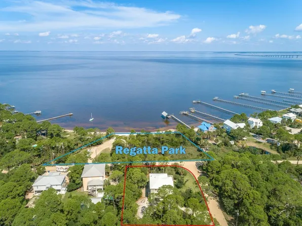 900 W Bay Shore Dr, Eastpoint, FL 32328