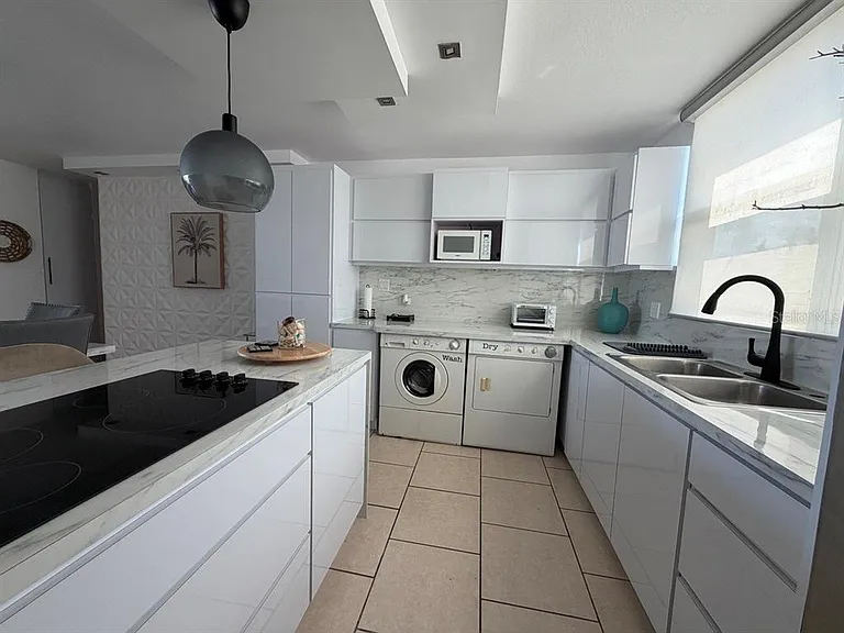 208 Cond Vereda Del Mar #208 — Photo 3