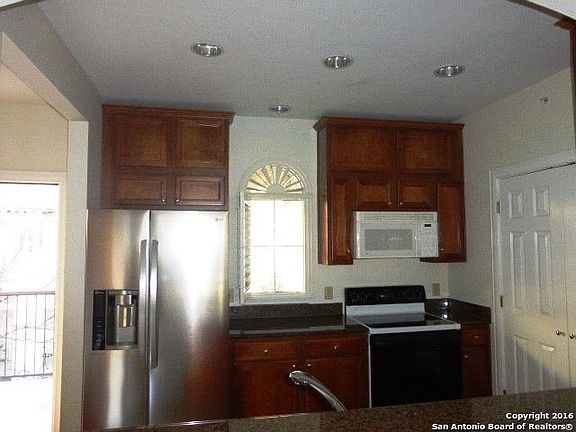 4th image of 221 Lexington Ave APT 319