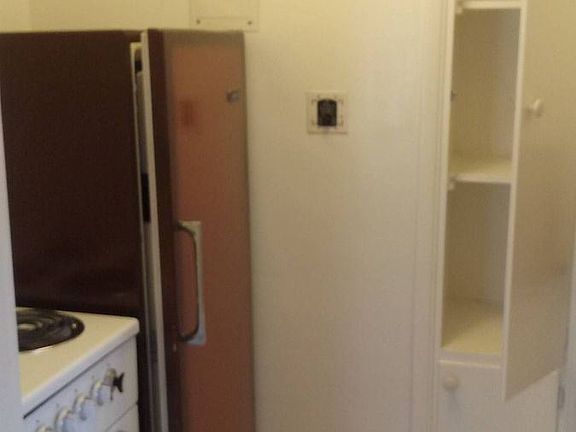 3rd image of 352 S 1st Ave #103