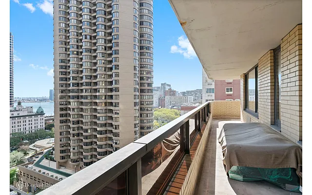 Rented by Douglas Elliman | media 8