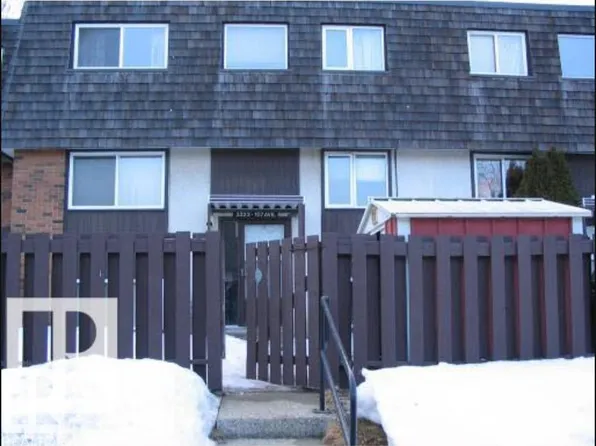 3323 107th Ave NW, Edmonton, AB T5W 0C6
