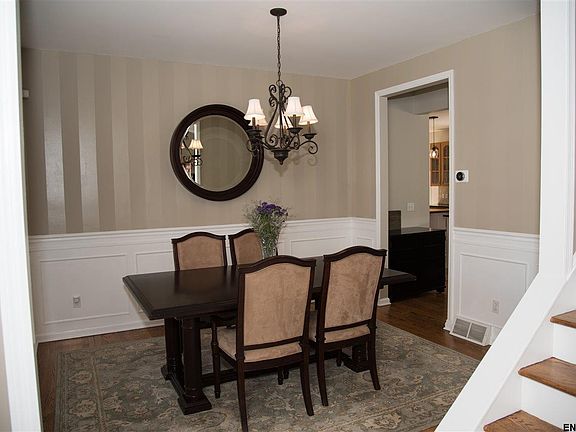 5th image of 14 Fox Hollow Cir