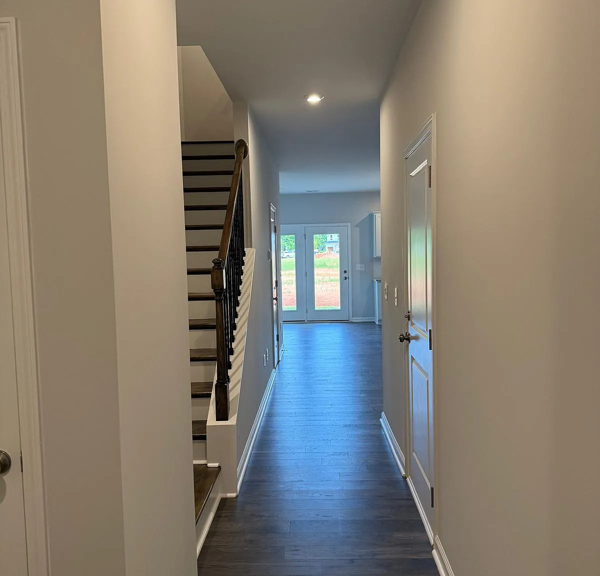 105 Santorini Way — Photo 3