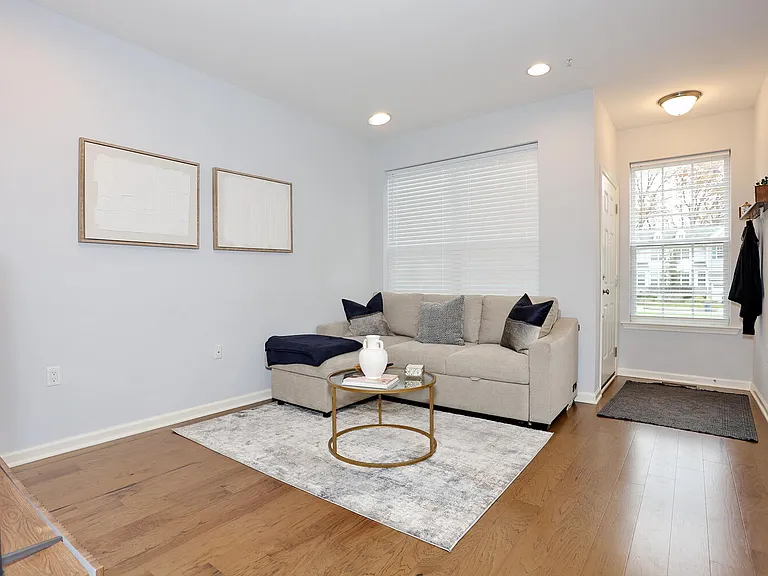 4 Masterson Ct — Photo 5