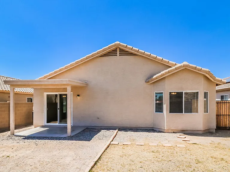 10043 N 115th Dr — Photo 18