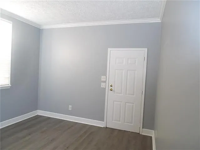 1423 Numa St — Photo 6