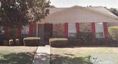 1st image of 932 Carlsbad Dr